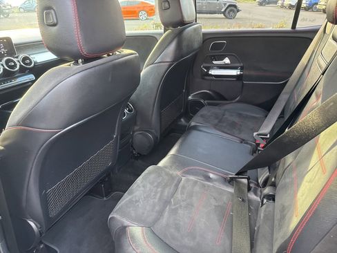 Used 2020 Mercedes-Benz GLB 250 GLB 250 w/ AMG Line image 18