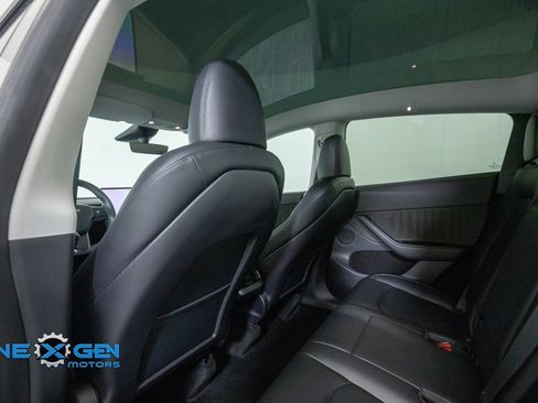 Used 2023 Tesla Model Y Long Range AWD/4WD image 25