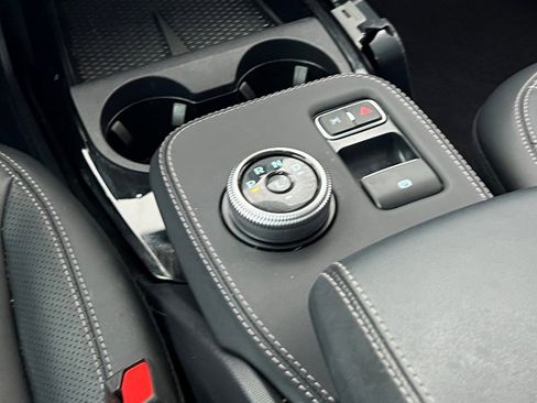 Used 2023 Ford Mustang Mach-E Premium image 21