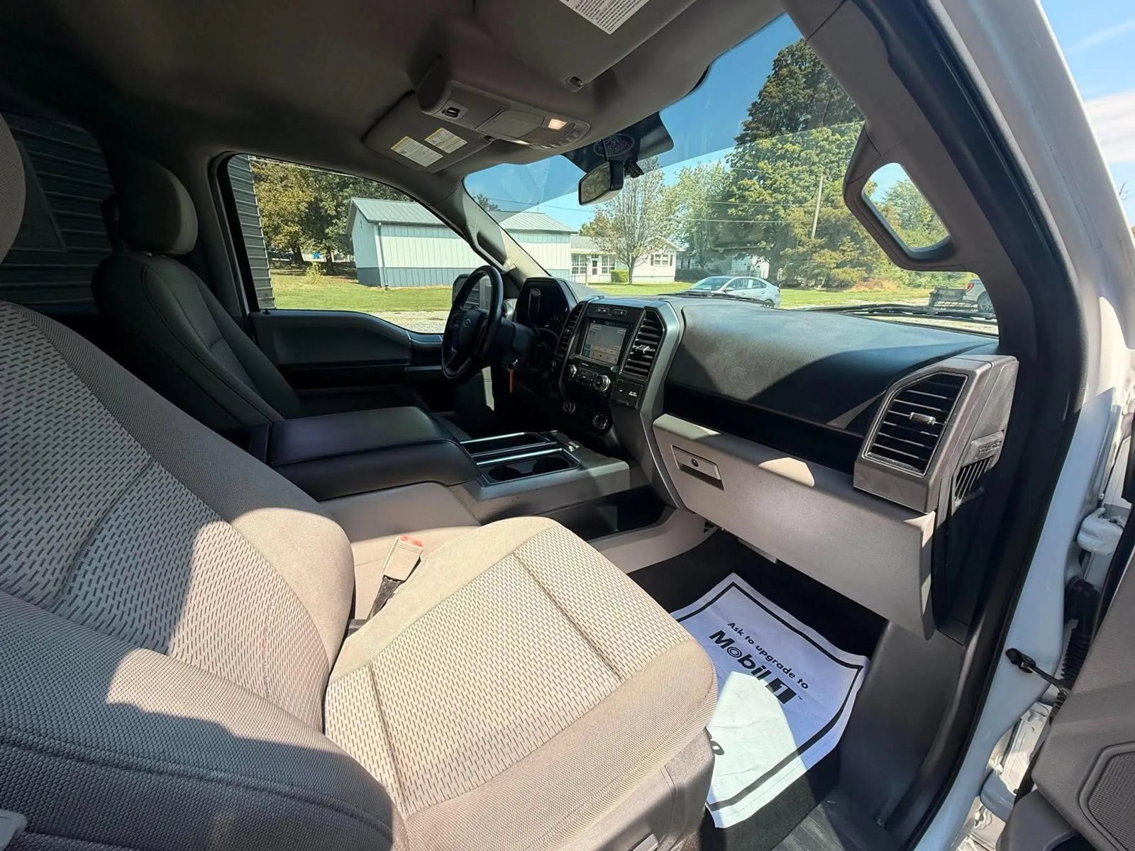 Used 2018 Ford F150 XLT w/ Equipment Group 302A Luxury AWD/4WD image 10