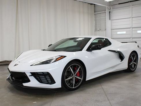 Used 2023 Chevrolet Corvette Stingray Preferred Conv w/ Z51 Performance Package RWD image 4