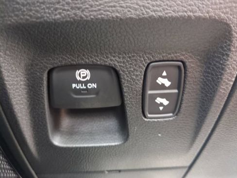 Used 2024 RAM 1500 Limited w/ Body Color Bumper Group AWD/4WD image 30