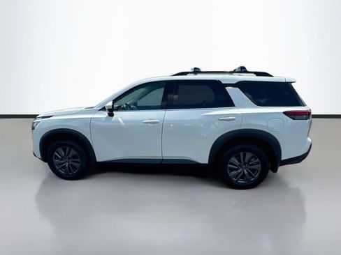 Used 2023 Nissan Pathfinder SV AWD/4WD image 4