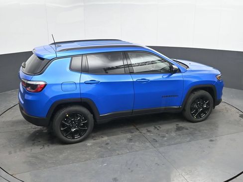New 2026 Jeep Compass Latitude AWD/4WD image 37