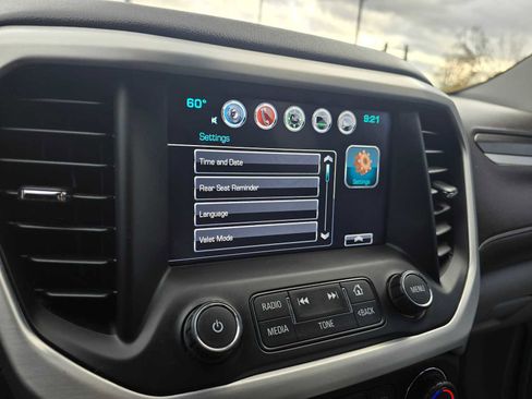 Used 2019 GMC Acadia SLT image 29