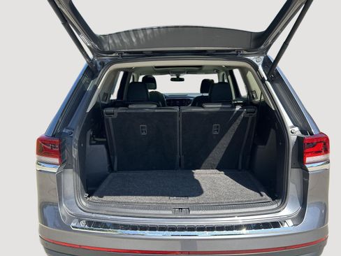 Certified 2023 Volkswagen Atlas SE w/ Panoramic Sunroof Package AWD/4WD image 11