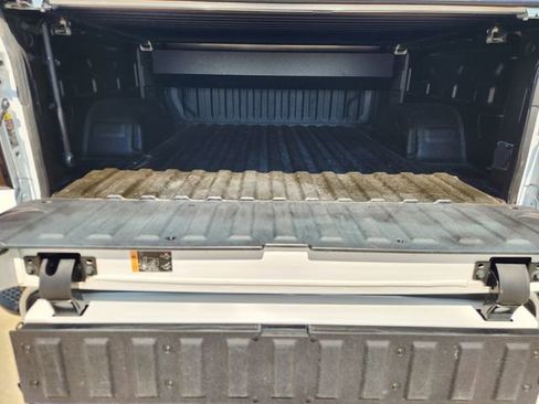 Used 2022 GMC Sierra 1500 SLT AWD/4WD image 33