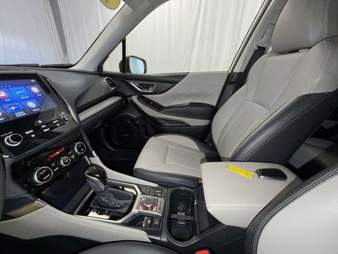 Used 2024 Subaru Forester Limited image 20