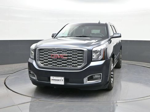Used 2019 GMC Yukon Denali w/ Denali Ultimate Package AWD/4WD image 30