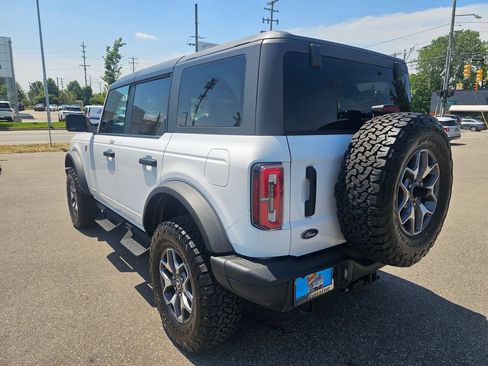 Used 2023 Ford Bronco Badlands AWD/4WD image 4