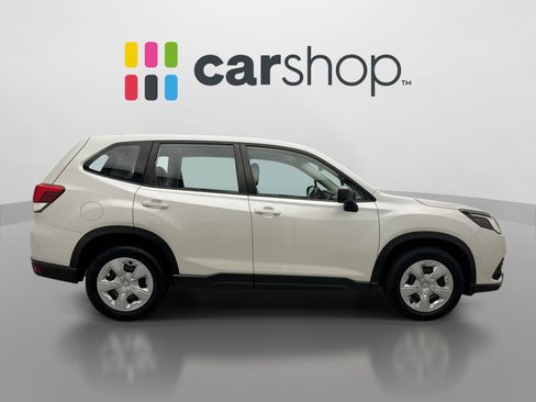 Used 2022 Subaru Forester AWD/4WD image 6