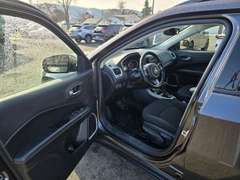 Used 2021 Jeep Compass Sport w/ Cold Weather Group image 19