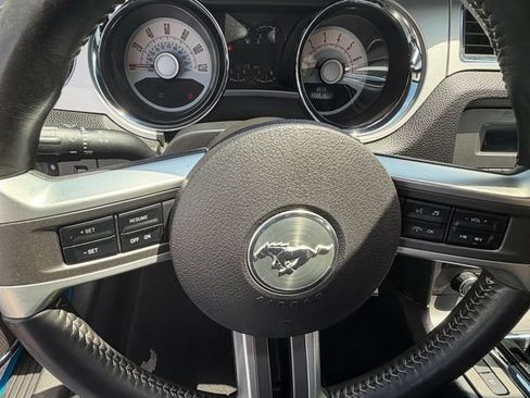 Used 2010 Ford Mustang Coupe RWD image 20