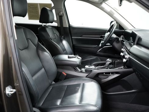 Used 2025 Kia Telluride S AWD/4WD image 32
