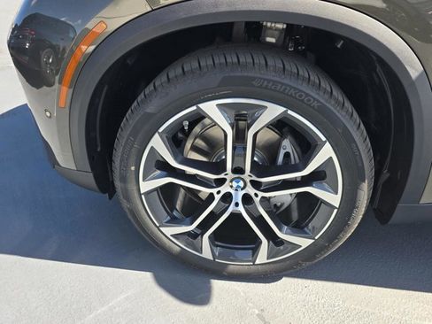New 2026 BMW X5 xDrive40i w/ Climate Comfort Package AWD/4WD image 7