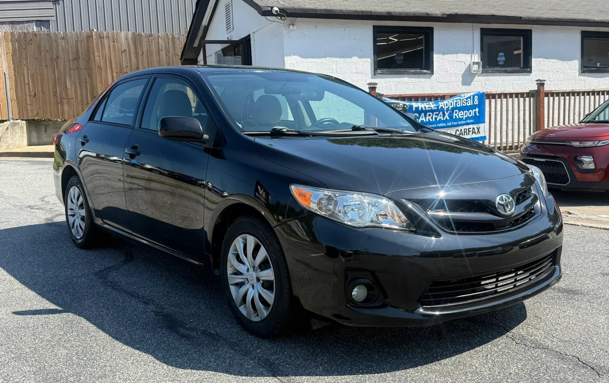 Used 2012 Toyota Corolla LE FWD image 2