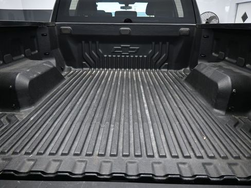 Used 2021 Chevrolet Silverado 1500 LT image 32