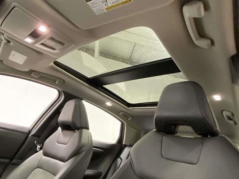 Used 2023 Nissan Ariya FWD image 15