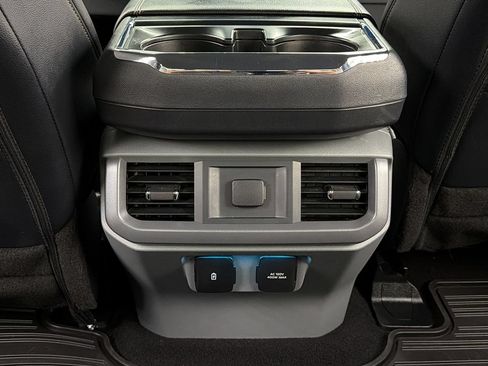 Used 2025 Ford F150 Lariat w/ Equipment Group 501A Mid AWD/4WD image 43
