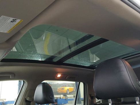 Used 2018 Volkswagen Atlas SEL image 6