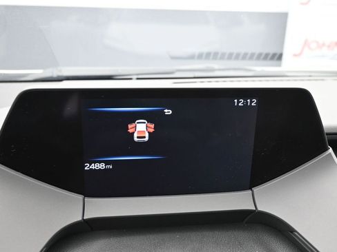 Used 2024 Toyota Prius LE FWD image 18