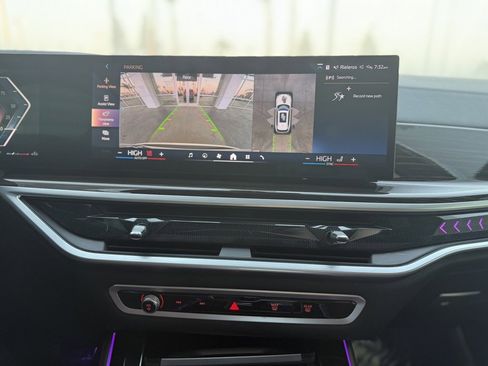 Used 2024 BMW X5 sDrive40i w/ Premium Package image 18