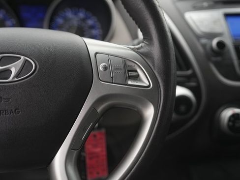 Used 2012 Hyundai Tucson GLS image 23