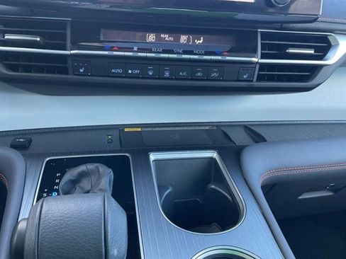 Used 2024 Toyota Sienna XSE w/ XSE Plus Package image 37