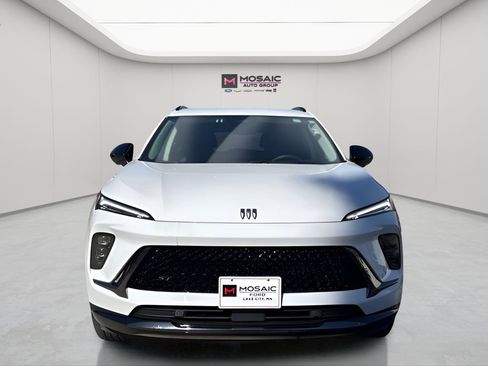 Used 2025 Buick Envision Sport Touring image 8