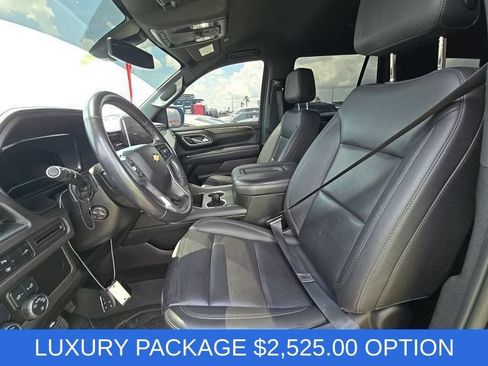 Used 2022 Chevrolet Tahoe LT w/ Luxury Package RWD image 3