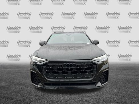 Used 2025 Audi Q8 Premium Plus image 3