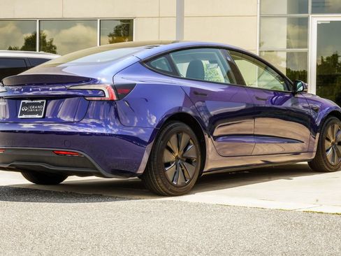 Used 2025 Tesla Model 3 Long Range RWD image 12