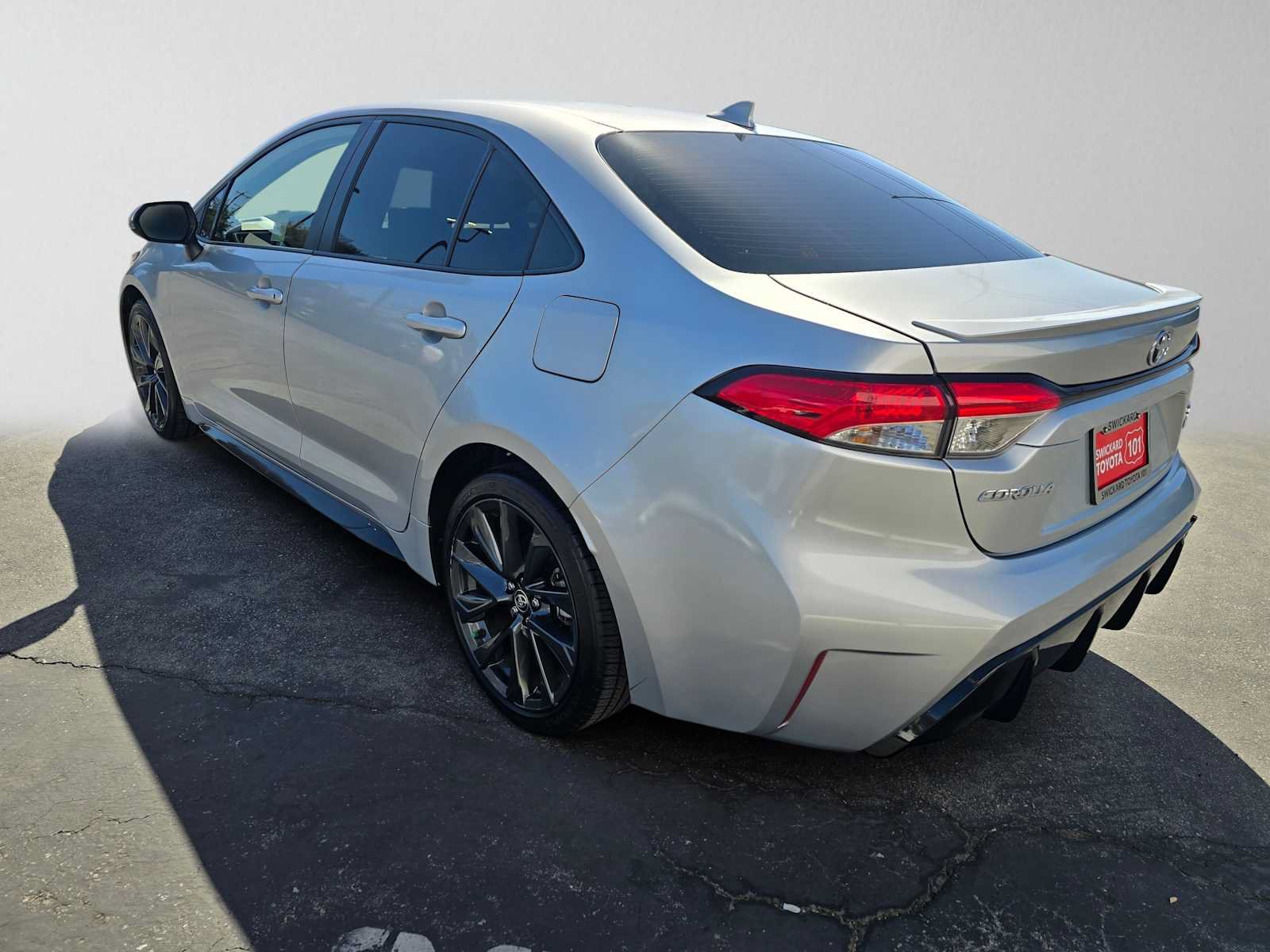 Used 2024 Toyota Corolla SE FWD image 5