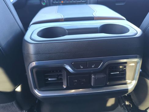 Used 2023 Chevrolet Silverado 2500 High Country w/ Technology Package image 22