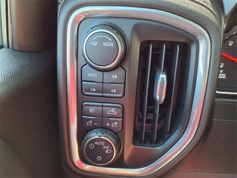 Used 2021 Chevrolet Silverado 1500 RST image 16