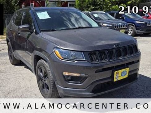 Used 2019 Jeep Compass Latitude FWD image 7
