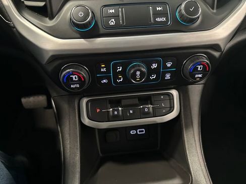 Used 2023 GMC Acadia SLE w/ Driver Convenience Package AWD/4WD image 22