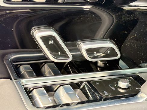 New 2026 Land Rover Range Rover SE AWD/4WD image 24