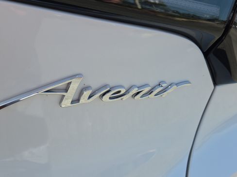 Used 2024 Buick Encore GX Avenir w/ Avenir Convenience Package FWD image 17
