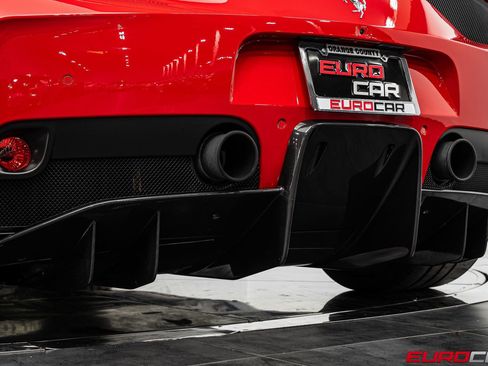 Used 2015 Ferrari 458 Speciale Coupe RWD image 29