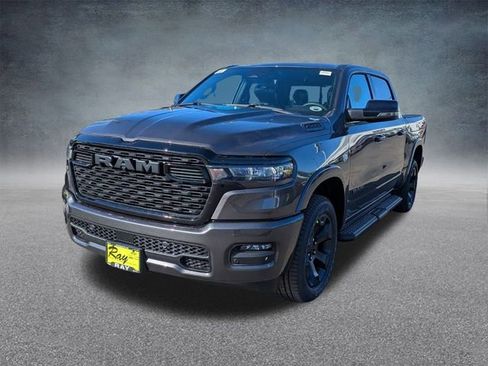 New 2026 RAM 1500 4x4 Crew Cab image 7