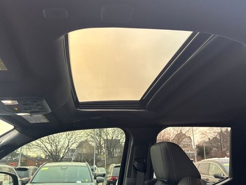 Used 2025 Toyota Tacoma Limited image 17