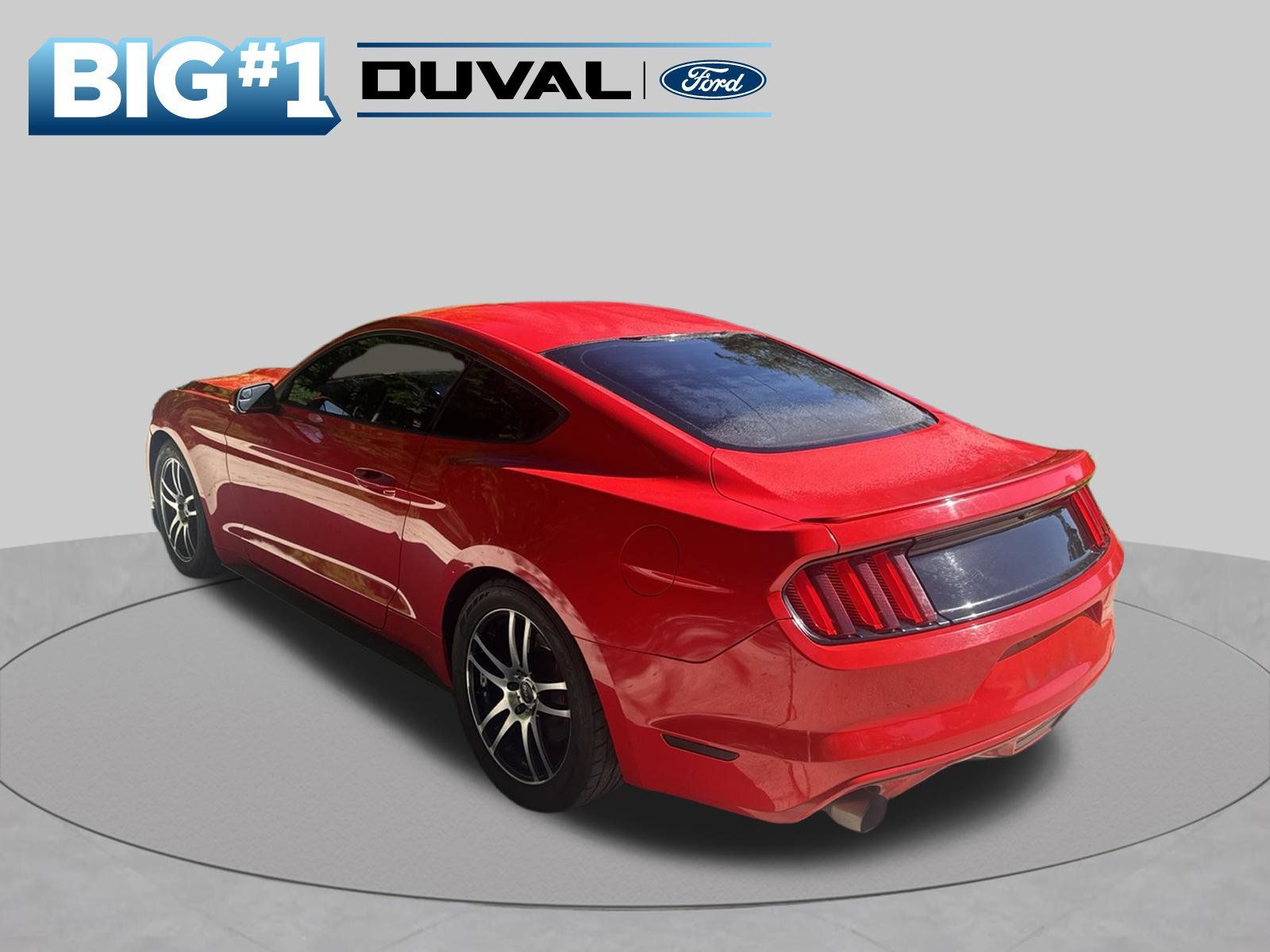 Used 2016 Ford Mustang Coupe RWD image 4