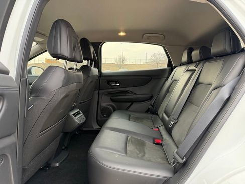 Used 2023 Nissan Ariya ENGAGE e-4ORCE image 12