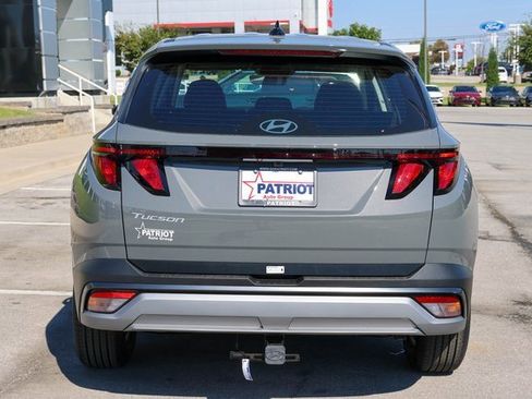 New 2026 Hyundai Tucson SE image 4