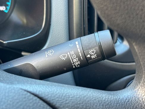 Used 2022 Chevrolet Colorado W/T w/ Custom Special Edition image 35