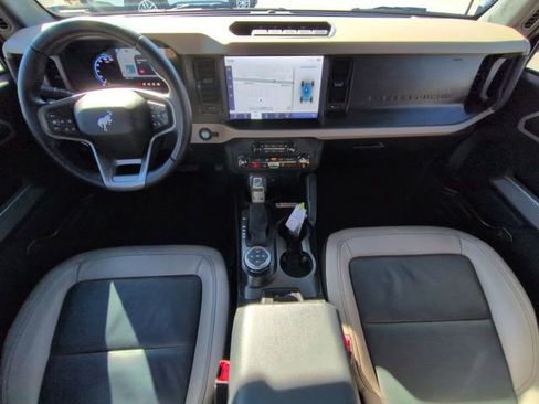 Certified 2023 Ford Bronco Wildtrak image 15