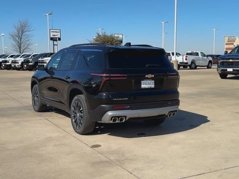 New 2026 Chevrolet Traverse LT w/ Sun and Wheel Package image 7