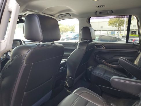 Used 2018 GMC Yukon Denali AWD/4WD image 9