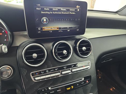 Used 2019 Mercedes-Benz GLC 350e 4MATIC image 20